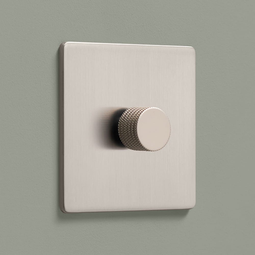 DR_240.001-Mia Urbo Home-wlacznik-wylacznik-lacznik-sciemniacz-dimmer-stal-szczotkowana-srebrny-brushed-steel-srebrny-lysbrytere- stikkontakter-gaismas-slēdži-rozetes-ryškesnis.jpg