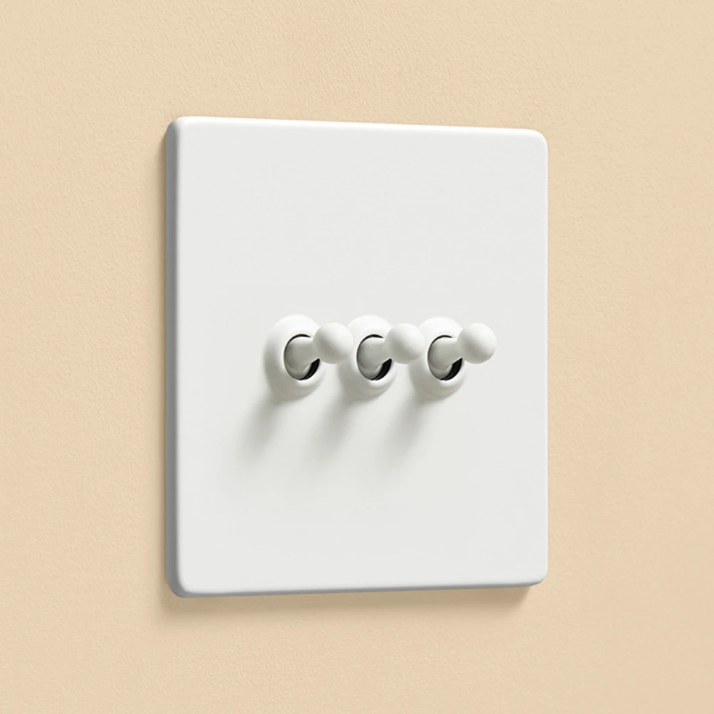 DR_010.003_W Mia Urbo Home wlacznik swiatla dzwigniowy potrojny bialy matowy - bialy.webp