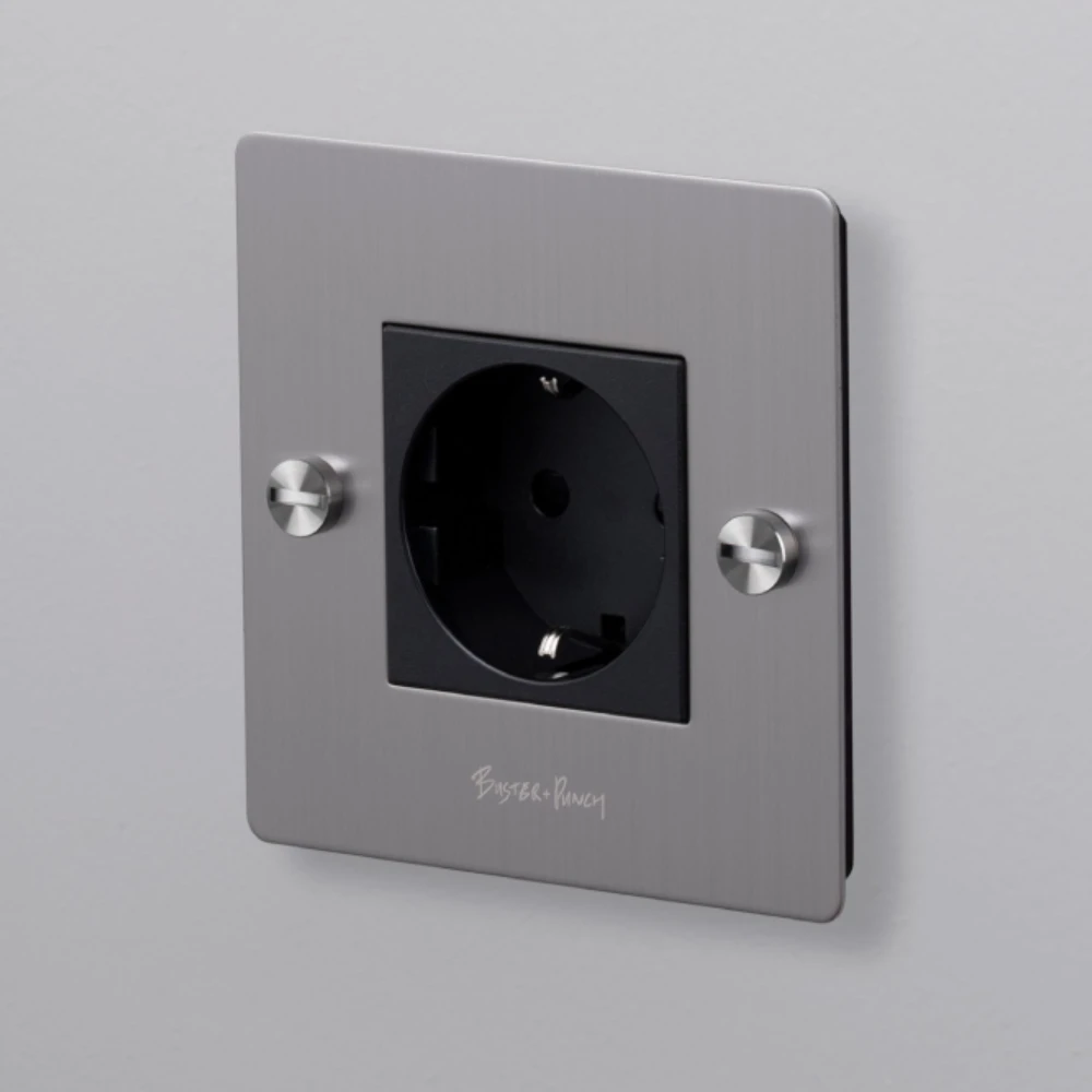 Mia-Urbo- Buster-Punch-stal-szczotkowana-gniazdo-RETRO-LOFT-Dzwigniowy-schodowy-krzyzowy-Home-automation-smart-gaismas-slēdži-rozetes-ryškesnis.webp