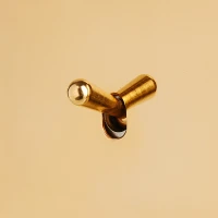 MOD_421_001 Modelec Premium Light switch socket wlacznik gniazdo lichtschalter Złoty Gold Chrome.webp