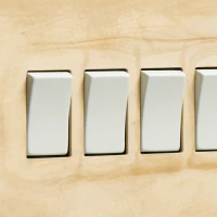 DR_150.004-Mia Urbo Home-wlacznik-wylacznik-lacznik-klawiszowy-patynowany-zloty-brass-gold-smoked-patinated bialy-вимикачі-розетки- реостат (1).webp