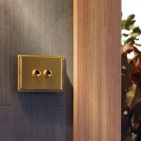 30_1950-Mia-Urbo-FONTINI-RETRO-LOFT-wlacznik-wylacznik-lacznik-switch-вимикачі-розетки-реостат-выключатели-розетки- вимикачі-розетки-villanykapcsolók-aljzatok.webp