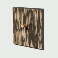 MOD_431_001 Modelec Premium Light switch socket wlacznik wylacznik lichtschalter smart home Brass mosiadz tekstura (1) (1).webp