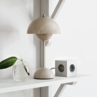 SQ1-F-USB-G Mia Urbo Home - Avolt - wlacznik - gniazdko - przedluzacz - switch - socket  - extension - cord - USB - szary - Gotland grey  (6).jpg