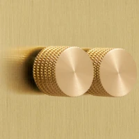 DR_230.002-Mia Urbo Home-wlacznik-wylacznik-lacznik- regulowany-sciemniacz- dimmer -zloty-szczotkowany-brushed-brass-zloty- šviesos-jungikliai-lizdai-halványabb (1).webp