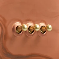 DR_060.003-Mia Urbo Home-wlacznik-wylacznik-lacznik-sciemniacz- dzwigniowy-dzwigienkowy-toggle-miedz-patynowana-copper-patinated-zloty-šviesos-jungikliai-lizdai-halványabb (1).webp