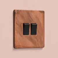 DR_160.001-Mia Urbo Home-wlacznik-wylacznik-lacznik- klawiszowy- patynowana-miedz-copper-patinated--czarny- vypínače- zásuvky- hämardam.webp