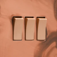DR_160.003-Mia Urbo Home-wlacznik-wylacznik-lacznik-klawiszowy-patynowana-miedz-copper-patinated-miedz-szczotkowana-vypínače-zásuvky-stmievač (1).webp