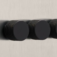 DR_240.004-Mia Urbo Home-wlacznik-wylacznik-lacznik- sciemniacz-dimmer-stal-szczotkowana-srebrny-brushed-steel-czarny- vypínače- zásuvky- hämardam (1).jpg