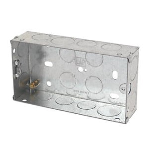 Puszka instalacyjna 2G | Prostokątna | Angielska | Metalowa 135 x 75 x 47mm 