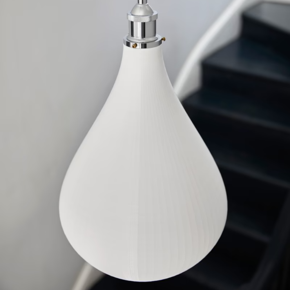 Soho-Lighting- Arctic droplet lezka biala -Mia-Urbo-lampa-wiszaca-sufitowa-pendant-retro-vintage-klasyczna-szklana-antyk-premium-oswietlenie -Lampor-Лампи-Лампы-Лямпы.webp