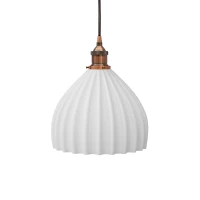 Soho-Lighting- Large Scallop bialy-Mia-Urbo-lampa-oswietlenie-nowoczesne-vintage-zloty-mosiadz-szklane-premium-Lampor-Лампи-Lempos-Lampas 4.webp