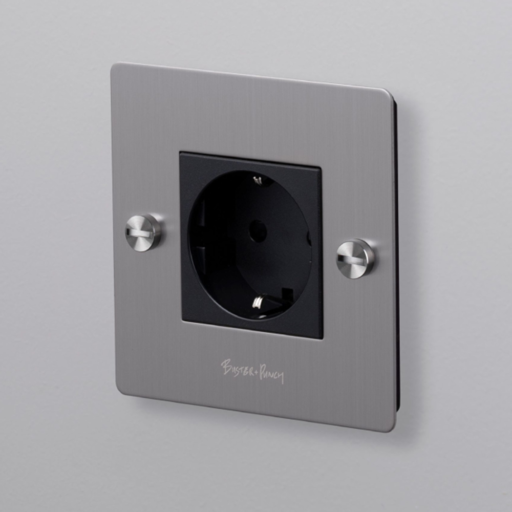 Mia-Urbo- Buster-Punch-stal-szczotkowana-gniazdo-RETRO-LOFT-Dzwigniowy-schodowy-krzyzowy-Home-automation-smart-gaismas-slēdži-rozetes-ryškesnis.webp