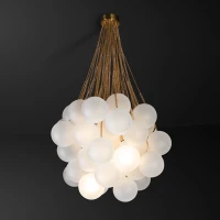 DR-Mia-Urbo-lampa-wiszaca-sufitowa-pendant-zyrandol-kinkiet-bialo-zlota-szklane-kule-premium-oswietlenie -Lámparas-Лямпы-Лампи-Lampen 1.webp