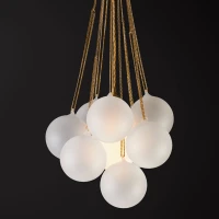 DR-Mia-Urbo-lampa-wiszaca-sufitowa-pendant-zyrandol-kinkiet-bialo-zlota-szklane-kule-premium-oswietlenie-Lampor-Лампи-Лампы-Лямпы.webp