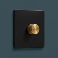 DR_220.001-Mia Urbo Home-wlacznik-wylacznik-LED-sciemniacz-dimmer-czarny-zloty-šviesos-jungikliai-lizdai.webp