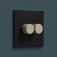 DR_220.002-Mia Urbo Home-wlacznik-wylacznik-LED-sciemniacz- podwojny -dimmer-czarny srebrny-interrupteurs- interruptores.webp