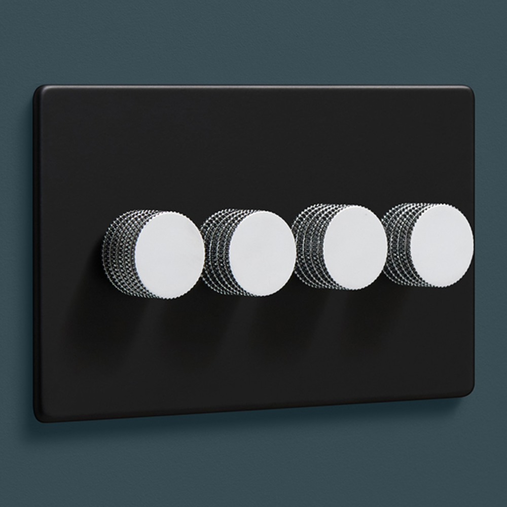DR_220.004-Mia Urbo Home-wlacznik-wylacznik-LED-sciemniacz-poczworny-dimmer-czarny-chrom- ljusbrytare-uttag.webp