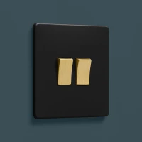 DR_120.002-Mia Urbo Home-wlacznik-wylacznik-lacznik-klawiszowy-czarny-zloty-šviesos-jungikliai-lizdai.webp