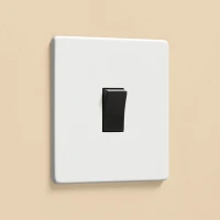 DR_110.001-Mia Urbo Home-wlacznik-wylacznik-lacznik-klawiszowy-biały-czarny-Home-automation-smart.webp