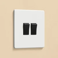 DR_110.002-Mia Urbo Home-wlacznik-wylacznik-lacznik-klawiszowy-biały-czarny-Home-automation-smart.webp